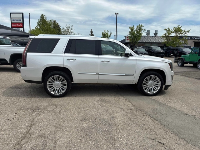 Cadillac Escalade Platinum* CARFAX* АВТО КРЕДИТ* - автомобили, коли, обяви за нови и употребявани 1