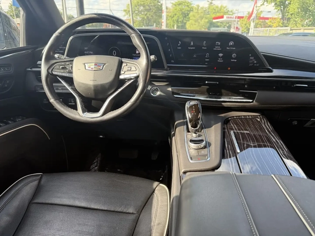 Cadillac Escalade Sport 4x4 checks every box - 6 - автомобили, коли, обяви за нови и употребявани 12
