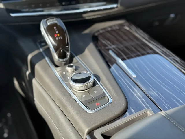 Cadillac Escalade Sport 4x4 checks every box - 6 - автомобили, коли, обяви за нови и употребявани 16