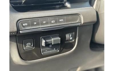 Cadillac Escalade Sport 4x4 checks every box - 6 - автомобили, коли, обяви за нови и употребявани 9