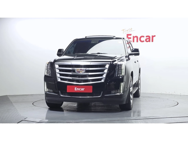 Cadillac Escalade HUD| 360| ПАНО| ПОДГРЕВ| ОБДУХВАНЕ - автомобили, коли, обяви за нови и употребявани 2