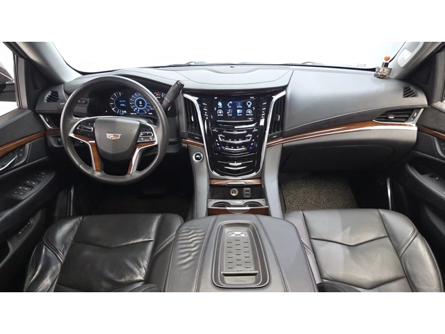 Cadillac Escalade HUD| 360| ПАНО| ПОДГРЕВ| ОБДУХВАНЕ - автомобили, коли, обяви за нови и употребявани 4