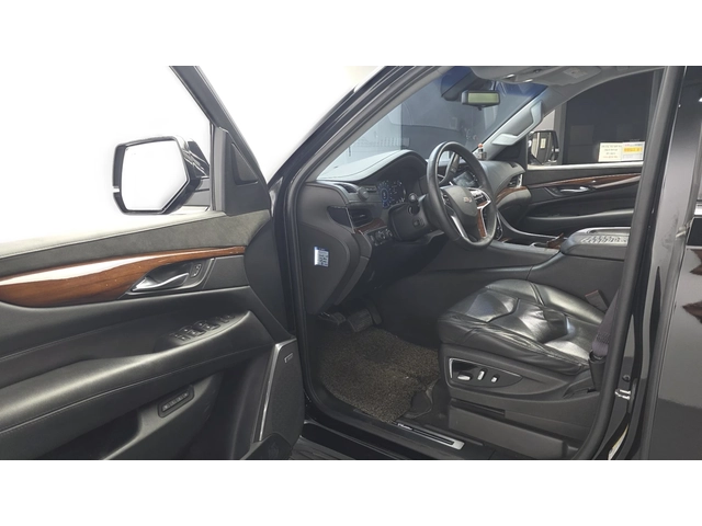 Cadillac Escalade HUD| 360| ПАНО| ПОДГРЕВ| ОБДУХВАНЕ - автомобили, коли, обяви за нови и употребявани 6
