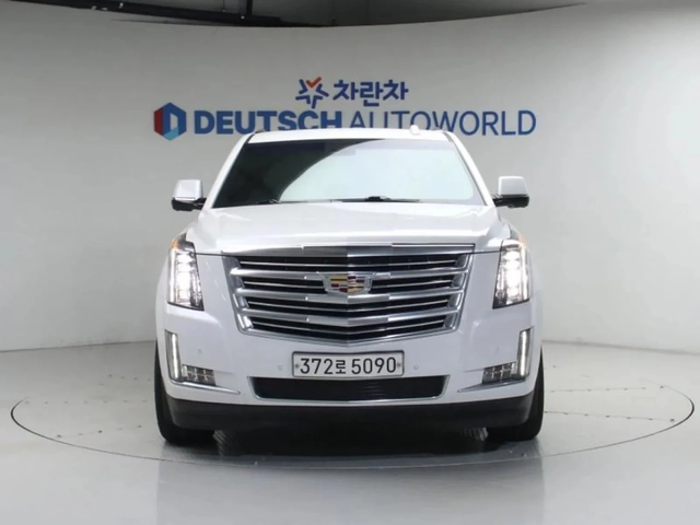 Cadillac Escalade ПОДГРЕВ| ОБДУХВАНЕ| ПАНО| 360 - автомобили, коли, обяви за нови и употребявани 0