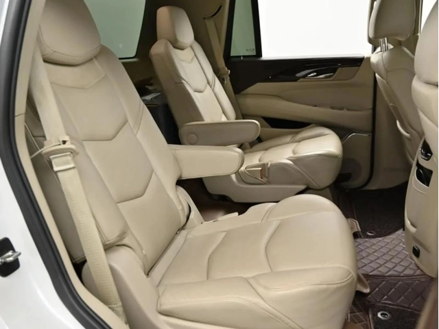 Cadillac Escalade ПОДГРЕВ| ОБДУХВАНЕ| ПАНО| 360 - автомобили, коли, обяви за нови и употребявани 8