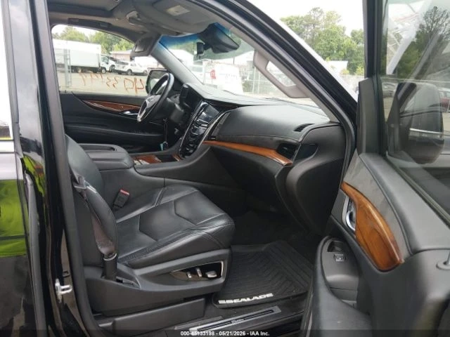 Cadillac Escalade LUXURY| HUD| ПОДГРЕВ| ОБДУХВАНЕ| 360 - автомобили, коли, обяви за нови и употребявани 4