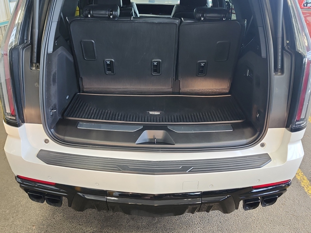 Cadillac Escalade 6.2L 8cyl AWD - автомобили, коли, обяви за нови и употребявани 12