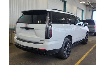 cadillac-escalade-6-2l-8cyl-awd - 2