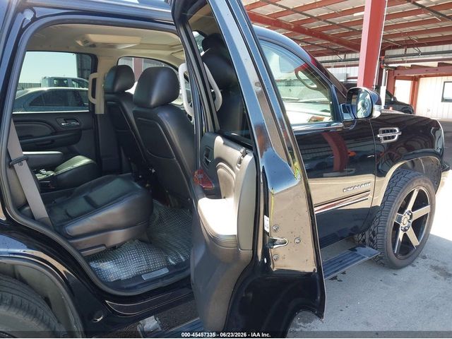 Cadillac Escalade 6.2L V-8 VVT, 403HP 4X2 Drive - автомобили, коли, обяви за нови и употребявани 7