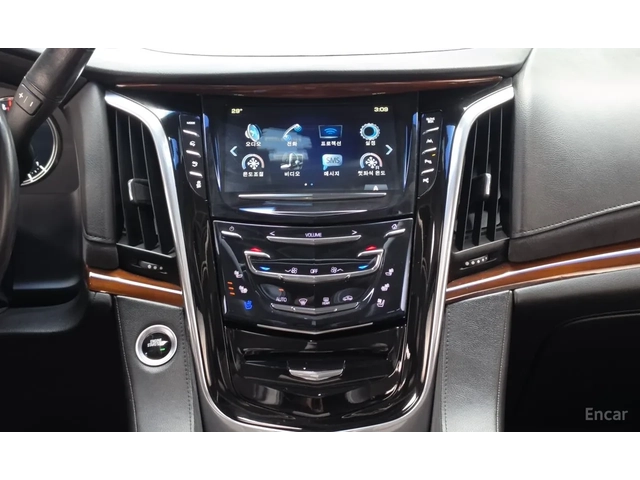 Cadillac Escalade 77ХИЛ КМ* 4 МЕСТА* ОБДУХ.* TV* - автомобили, коли, обяви за нови и употребявани 13