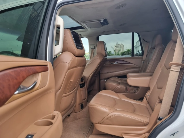 Cadillac Escalade * PLATINUM EDITION * V8 * * FULL* 22 Inch * - автомобили, коли, обяви за нови и употребявани 9