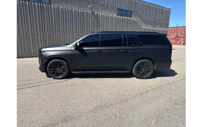 cadillac-escalade-esv-6-2l-8cyl-4wd - 1