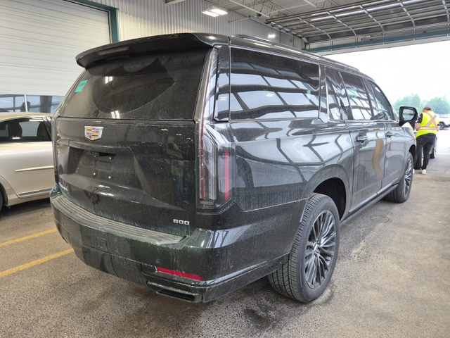 Cadillac ESCALADE ESV 6.2L 8cyl 4WD - автомобили, коли, обяви за нови и употребявани 2