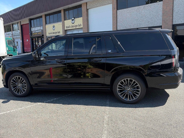 Cadillac ESCALADE ESV 6.2L 8cyl 4WD - автомобили, коли, обяви за нови и употребявани 2