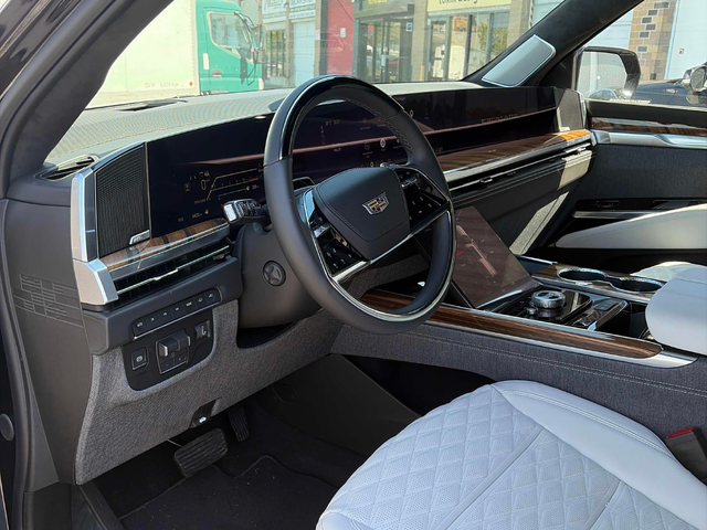Cadillac ESCALADE ESV 6.2L 8cyl 4WD - автомобили, коли, обяви за нови и употребявани 5