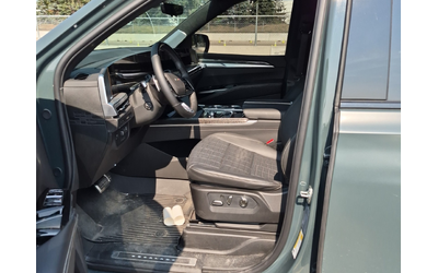 cadillac-escalade-esv-6-2l-8cyl-awd - 4