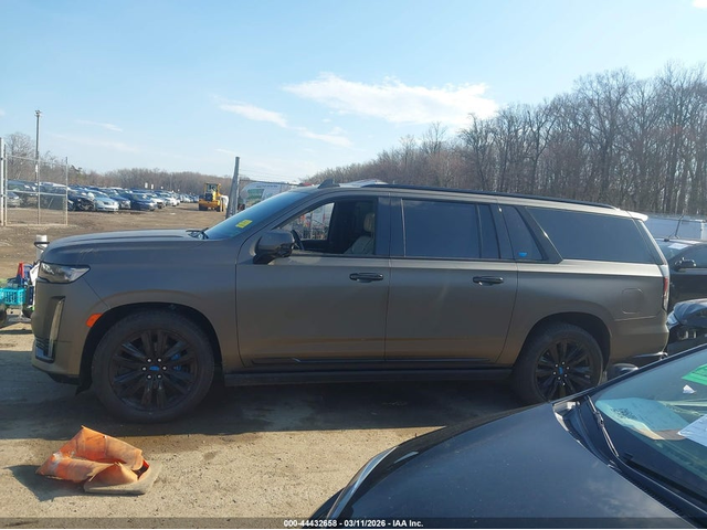 Cadillac ESCALADE ESV 6.2L V-8 DI, VVT, 420HP 4X2 Drive - автомобили, коли, обяви за нови и употребявани 13