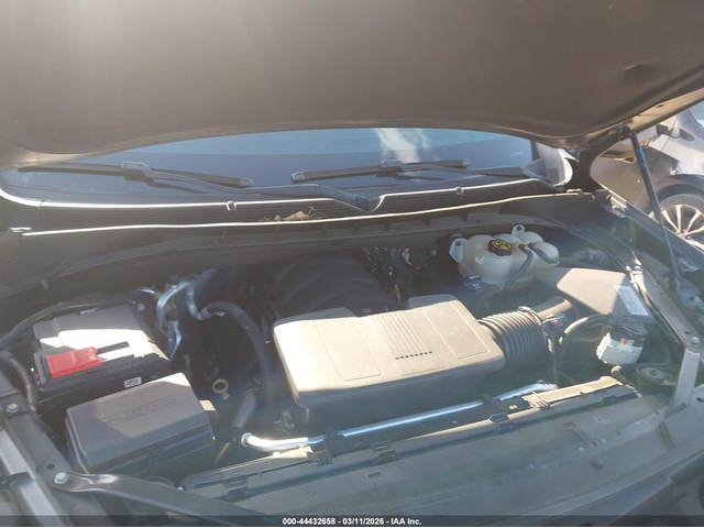 Cadillac ESCALADE ESV 6.2L V-8 DI, VVT, 420HP 4X2 Drive - автомобили, коли, обяви за нови и употребявани 9