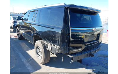 cadillac-escalade-esv-6-2l-v-8-di-vvt-420hp-4x4-drive - 5