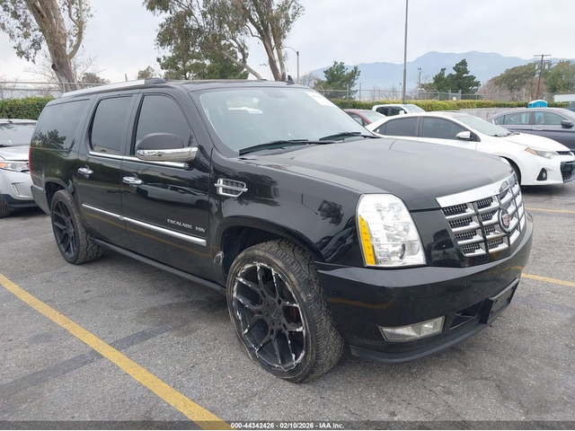 Cadillac ESCALADE ESV 6.2L V-8 VVT, 403HP All Wheel Drive - автомобили, коли, обяви за нови и употребявани 0