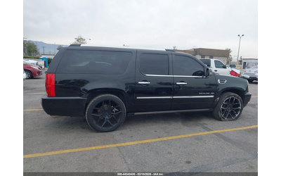 Cadillac ESCALADE ESV 6.2L V-8 VVT, 403HP All Wheel Drive - автомобили, коли, обяви за нови и употребявани 12