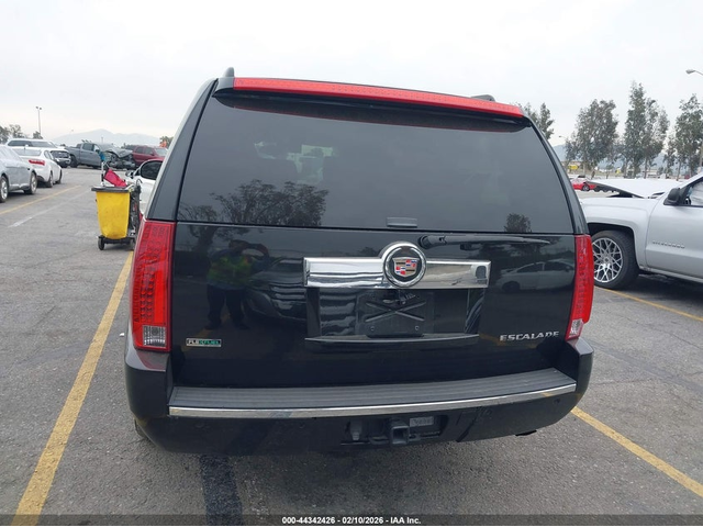 Cadillac ESCALADE ESV 6.2L V-8 VVT, 403HP All Wheel Drive - автомобили, коли, обяви за нови и употребявани 15