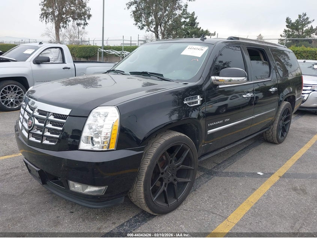 Cadillac ESCALADE ESV 6.2L V-8 VVT, 403HP All Wheel Drive - автомобили, коли, обяви за нови и употребявани 1