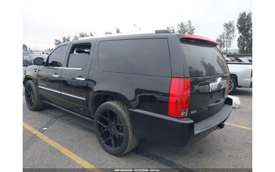 cadillac-escalade-esv-6-2l-v-8-vvt-403hp-all-wheel-drive - 2