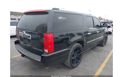 cadillac-escalade-esv-6-2l-v-8-vvt-403hp-all-wheel-drive - 3