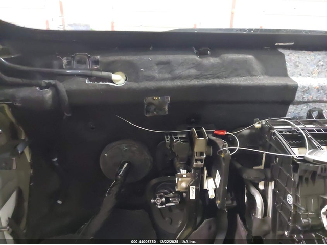 Cadillac XT4 2.0L I-4 DI, DOHC, VVT, TURBO, 235HP All Wheel Drive - автомобили, коли, обяви за нови и употребявани 15
