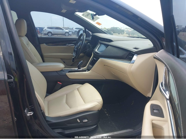 Cadillac XT5 3.6L V-6 DI, DOHC, VVT, 310HP Front Wheel Drive - автомобили, коли, обяви за нови и употребявани 4