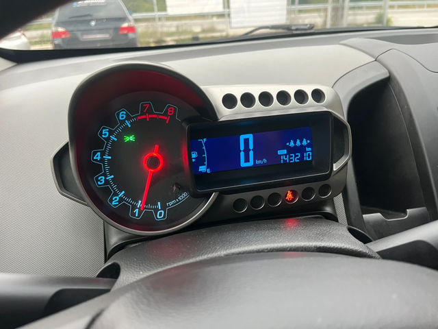 Chevrolet Aveo 1.2 бензин - автомобили, коли, обяви за нови и употребявани 8