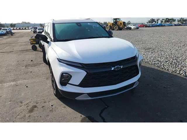 Chevrolet Blazer 2.0L 4 FRONT WHEEL DRIVE - автомобили, коли, обяви за нови и употребявани 0
