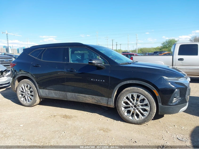 Chevrolet Blazer 3.6L V-6 DI, DOHC, VVT, 308HP Front Wheel Drive - автомобили, коли, обяви за нови и употребявани 12