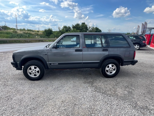 Chevrolet Blazer - автомобили, коли, обяви за нови и употребявани 4