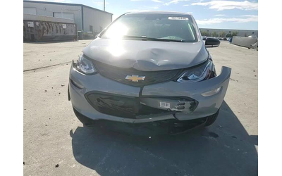 chevrolet-bolt-front-wheel-drive - 0
