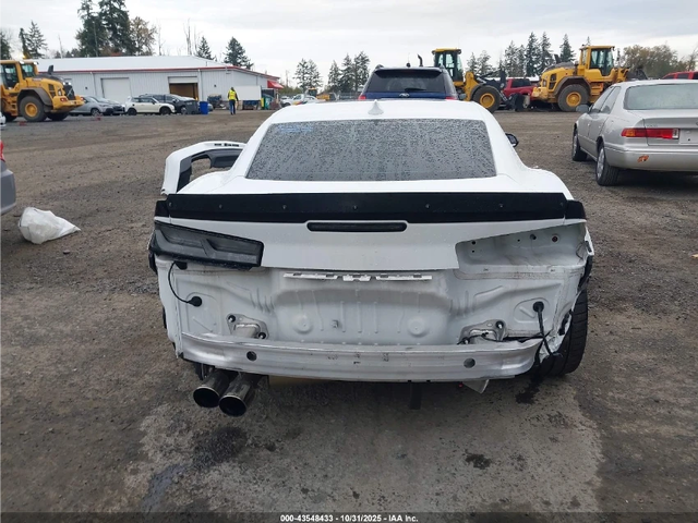 Chevrolet Camaro 2SS / SUPERCHARGED / - автомобили, коли, обяви за нови и употребявани 4