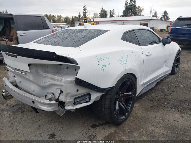 Chevrolet Camaro 2SS / SUPERCHARGED / - автомобили, коли, обяви за нови и употребявани 5