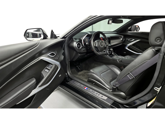 Chevrolet Camaro S6 6.2 V8 autogeorge.com - автомобили, коли, обяви за нови и употребявани 9