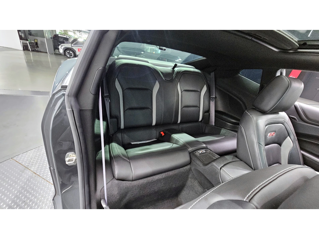 Chevrolet Camaro S6 6.2 V8 autogeorge.com - автомобили, коли, обяви за нови и употребявани 11