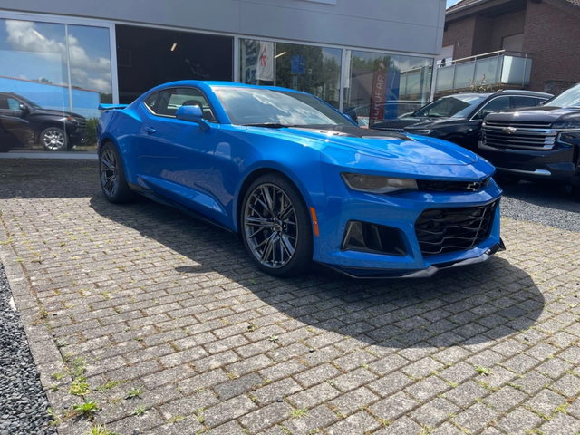 Chevrolet Camaro 6.2l V8 ZL1 Coupe - автомобили, коли, обяви за нови и употребявани 0
