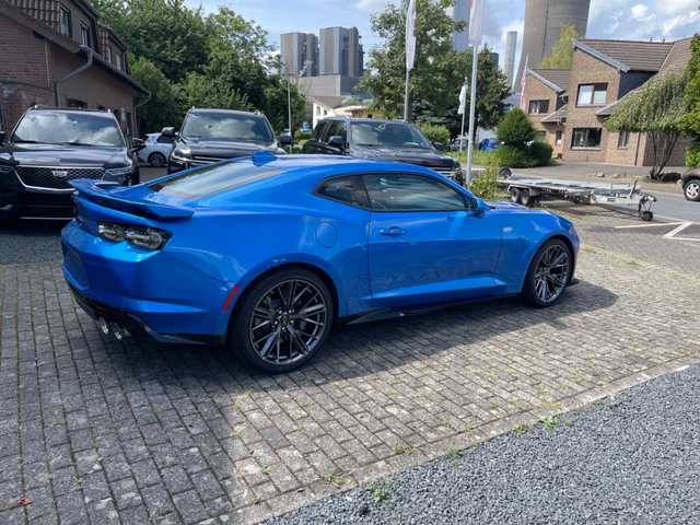 Chevrolet Camaro 6.2l V8 ZL1 Coupe - автомобили, коли, обяви за нови и употребявани 10