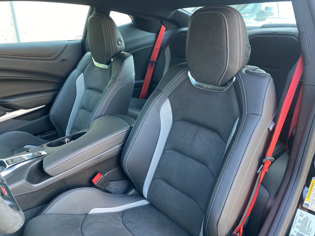 Chevrolet Camaro Coupe SS 6.2 V8 - автомобили, коли, обяви за нови и употребявани 7