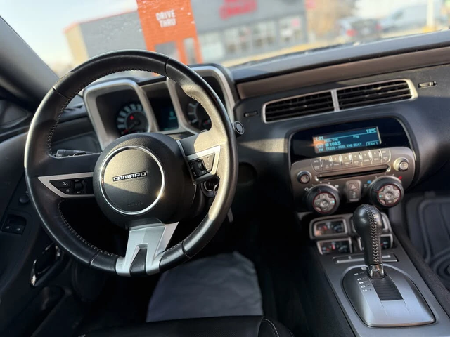 Chevrolet Camaro 2LT* Coupe* RWD* АвтоКредит* (ЦЕНА ДО БГ) - автомобили, коли, обяви за нови и употребявани 11