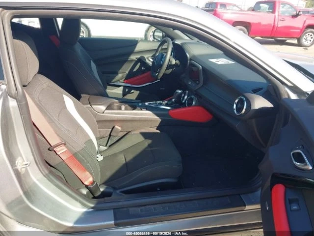 Chevrolet Camaro 2dr Cpe LT1 - автомобили, коли, обяви за нови и употребявани 9