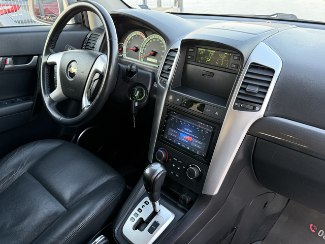 Chevrolet Captiva 2.0D* 2010г.* АВТОМАТИК* 4х4* КОЖА* 6+1 Местен* - автомобили, коли, обяви за нови и употребявани 13