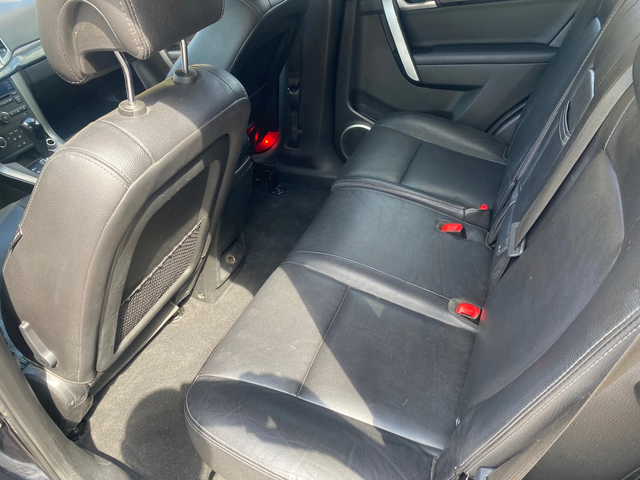 Chevrolet Captiva 3.0i V6 4X4 - автомобили, коли, обяви за нови и употребявани 9