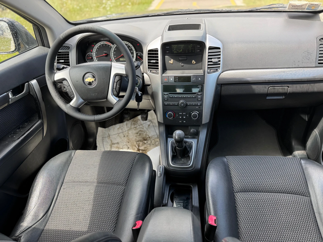 Chevrolet Captiva 2.4i-7 места-2010-ГАЗ - автомобили, коли, обяви за нови и употребявани 10