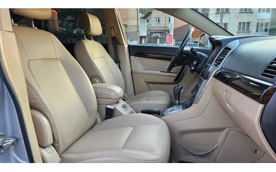 Chevrolet Captiva 2.0D AVTOMAT/KOJA/7mesta - автомобили, коли, обяви за нови и употребявани 10