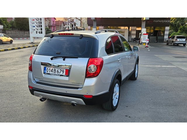 Chevrolet Captiva 2.0D AVTOMAT/KOJA/7mesta - автомобили, коли, обяви за нови и употребявани 4